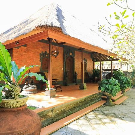 The Laras Villa Jimbaran Exterior foto