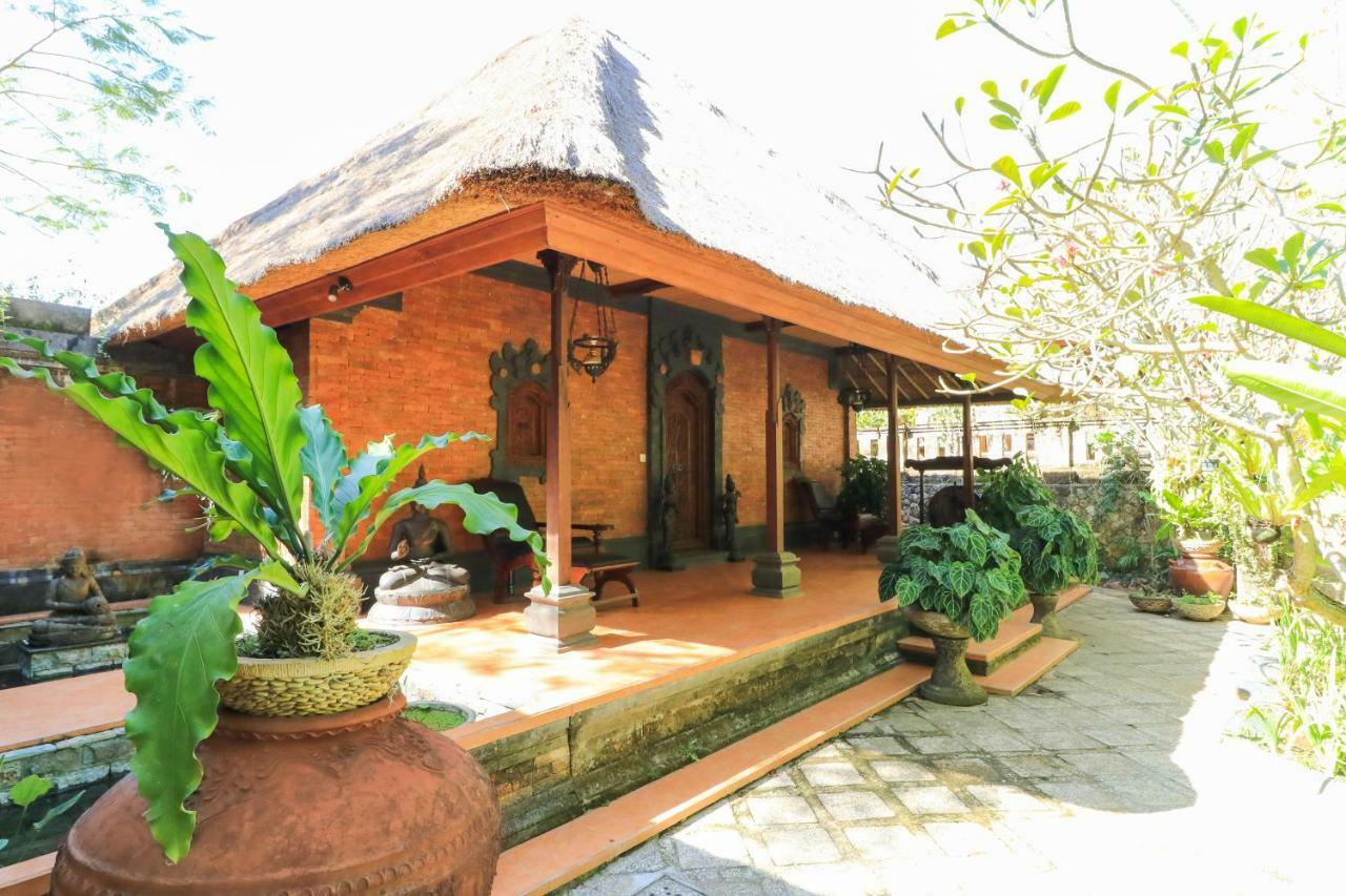 The Laras Villa Jimbaran Exterior foto